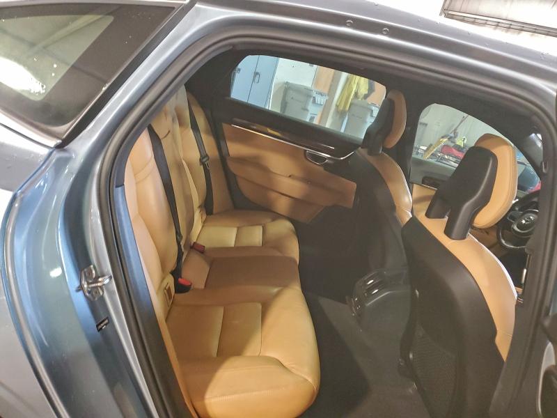 VOLVO S90 T6 MOMENTUM 2019