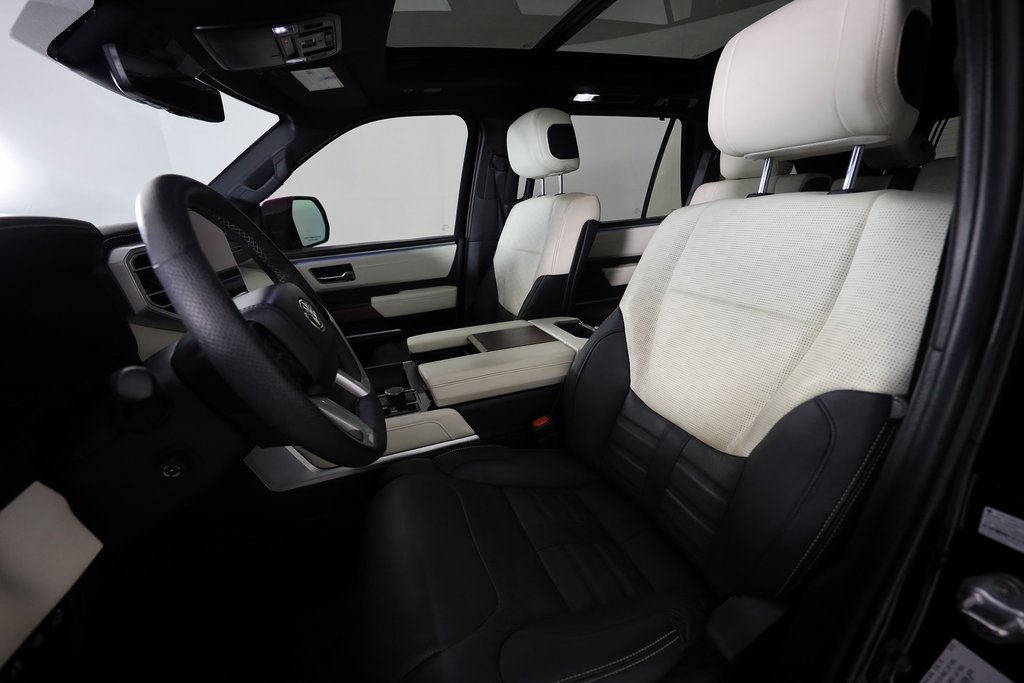 Toyota Sequoia Capstone 2023