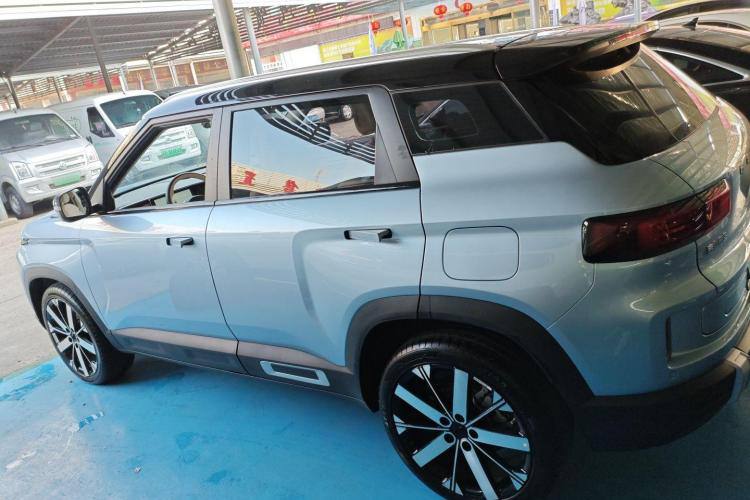 Geely Icon 2023