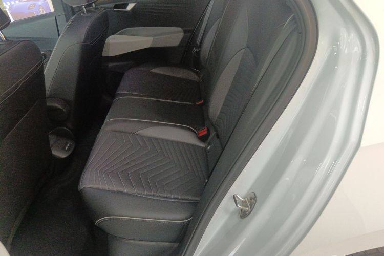 VOLKSWAGEN ID.3 2023