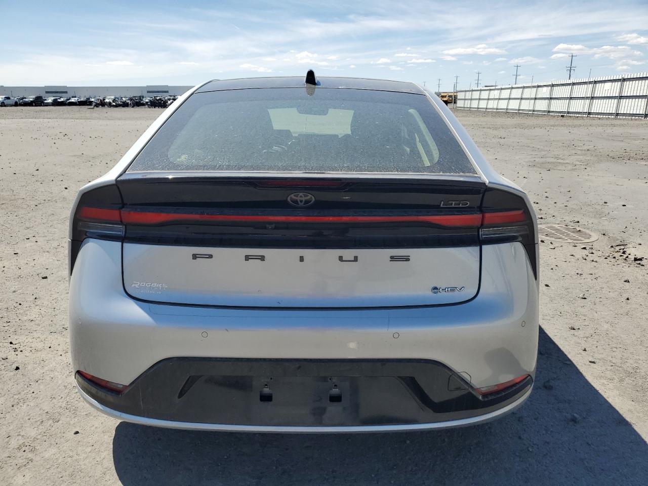 TOYOTA PRIUS LE 2024