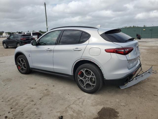 ALFA ROMEO STELVIO SPORT 2021