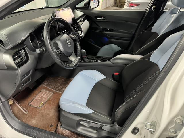TOYOTA C-HR 2021