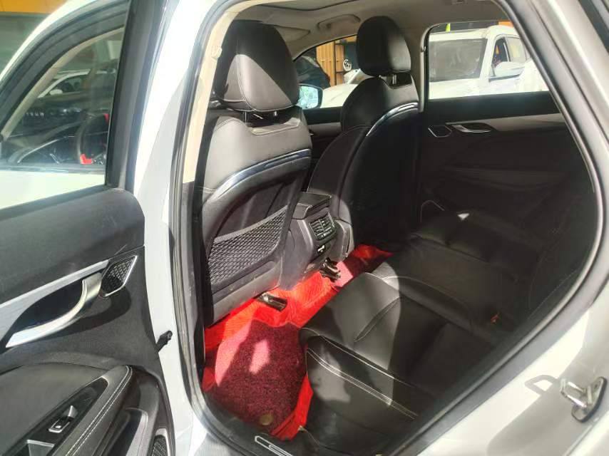 Geely Tugella 300T 2019