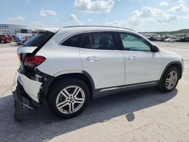 MERCEDES-BENZ GLA 250 2021
