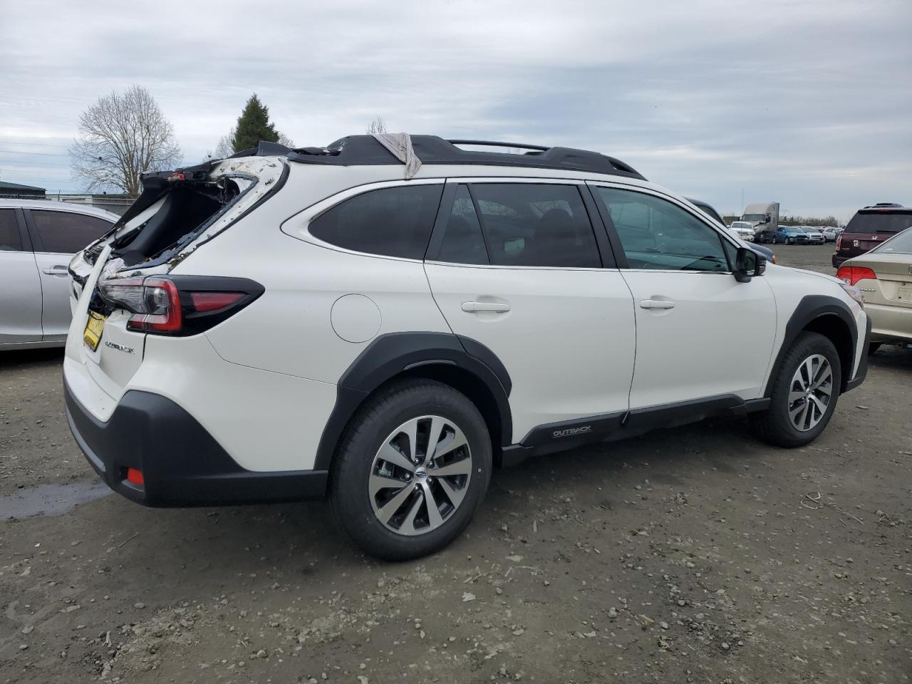 SUBARU OUTBACK PREMIUM 2025