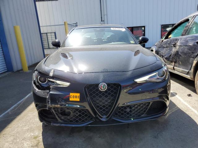 ALFA ROMEO GIULIA QUADRIFOGLIO 2021