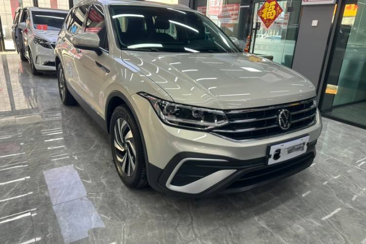 Volkswagen Tiguan L 2022