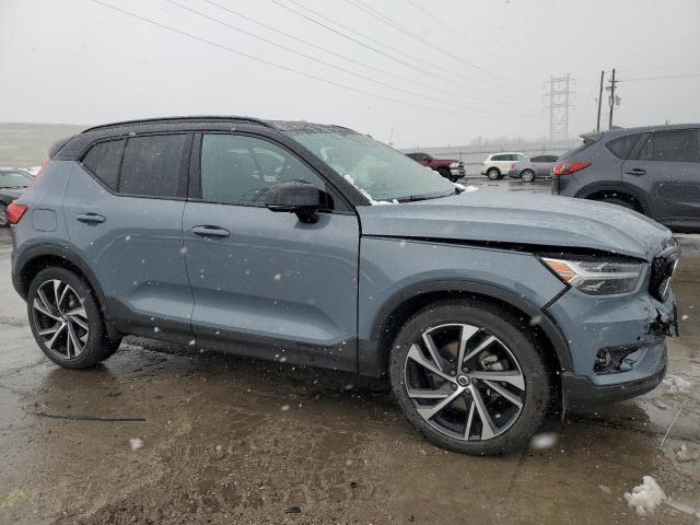 VOLVO XC40 T5 R-DESIGN 2022
