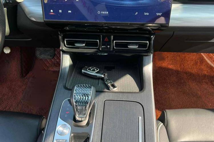 GAC Trumpchi GS8 2022