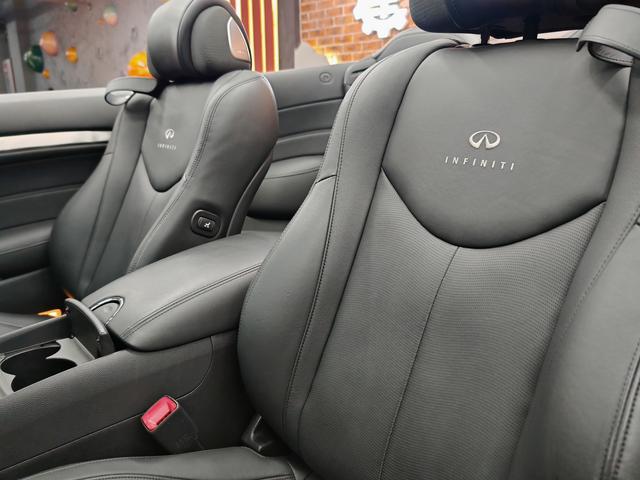 INFINITI G37 2010