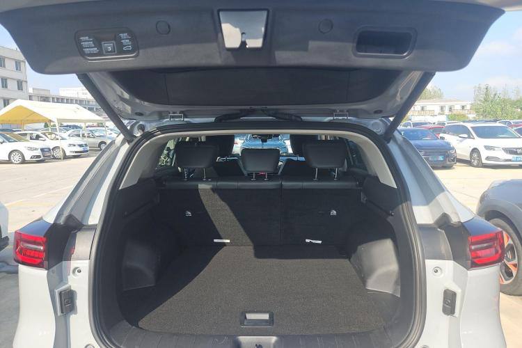 Dongfeng Aeolus Huge 2022