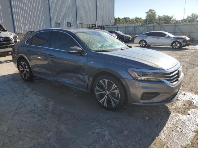 VOLKSWAGEN PASSAT SE 2021