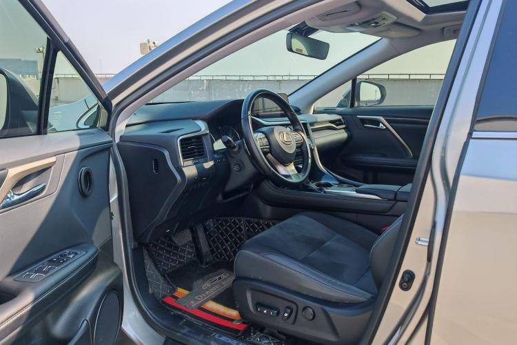 LEXUS RX 300 2020
