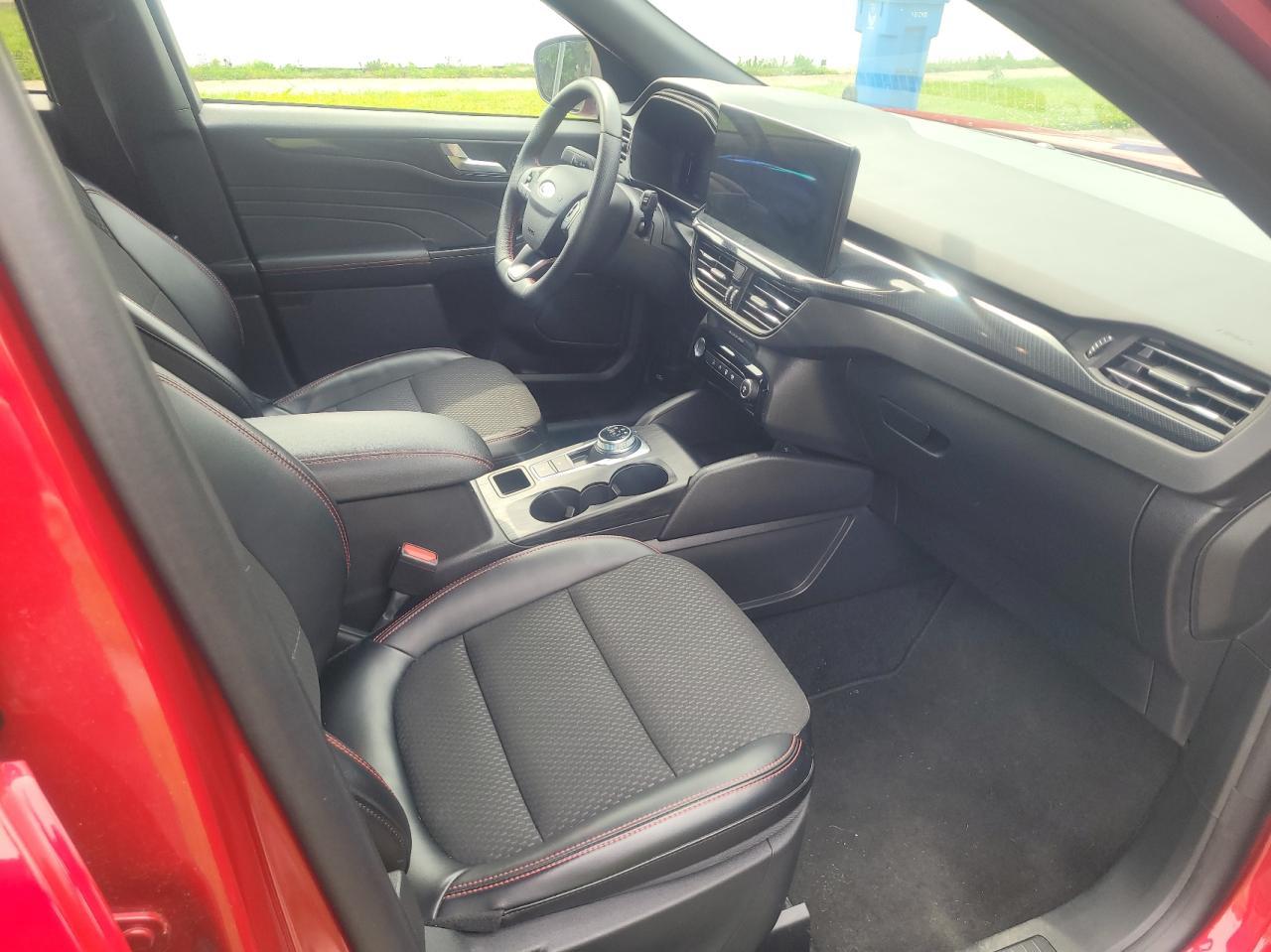 FORD ESCAPE ST LINE 2024