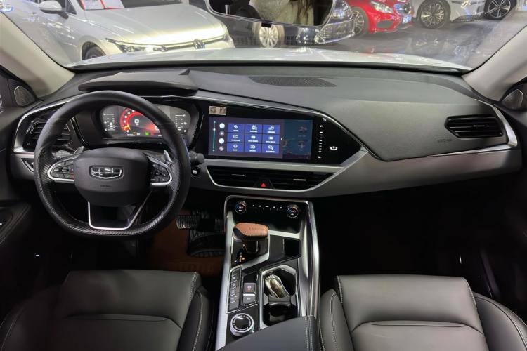 Geely Tugella 2019