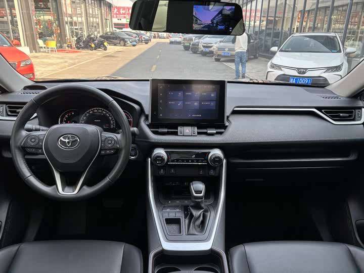 TOYOTA RAV4 2021