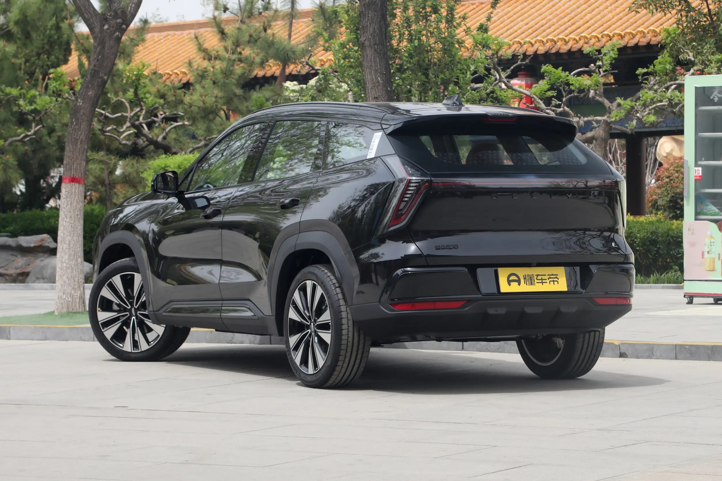 Geely Atlas Boyue L 2025