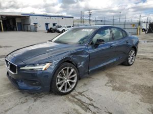 VOLVO S60 T5 MOMENTUM 2021