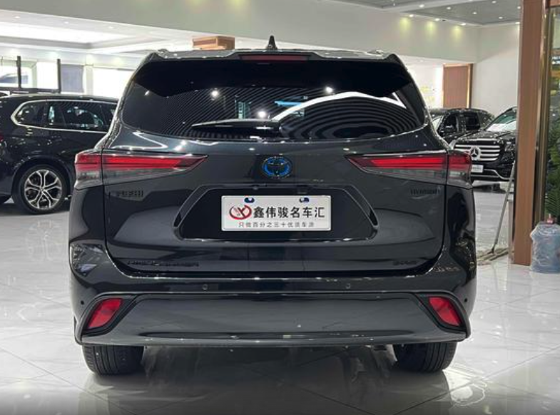 TOYOTA HIGHLANDER HYBRID Knight Edition 2022