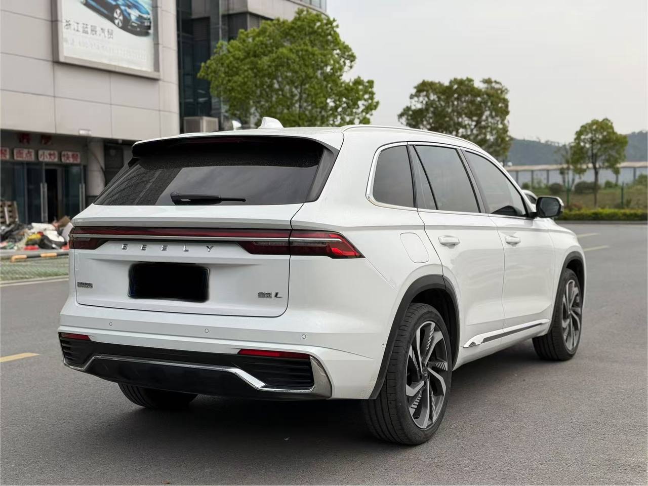 Geely Monjaro 2021