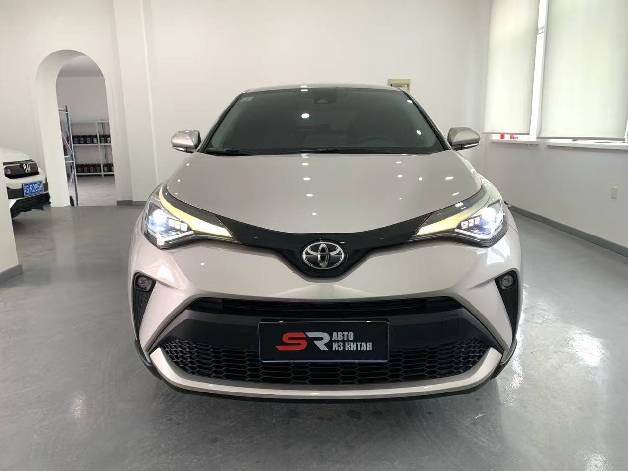 TOYOTA C-HR 2021