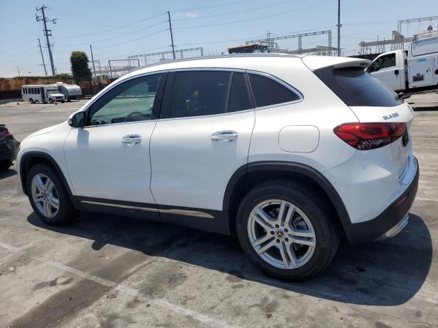 MERCEDES-BENZ GLA 250 2021