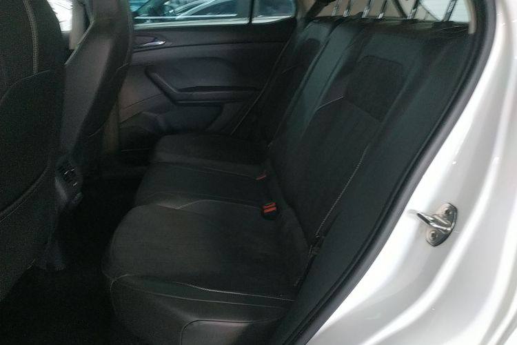 VOLKSWAGEN T-CROSS 2019