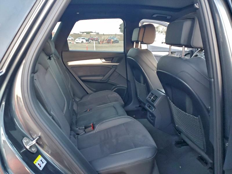 AUDI Q5 E PREMIUM PLUS 55 2025