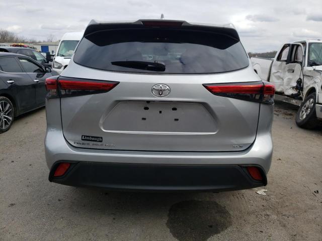 TOYOTA HIGHLANDER XLE 2022