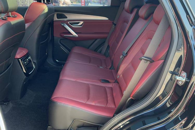 Jetour X70 PLUS 2021