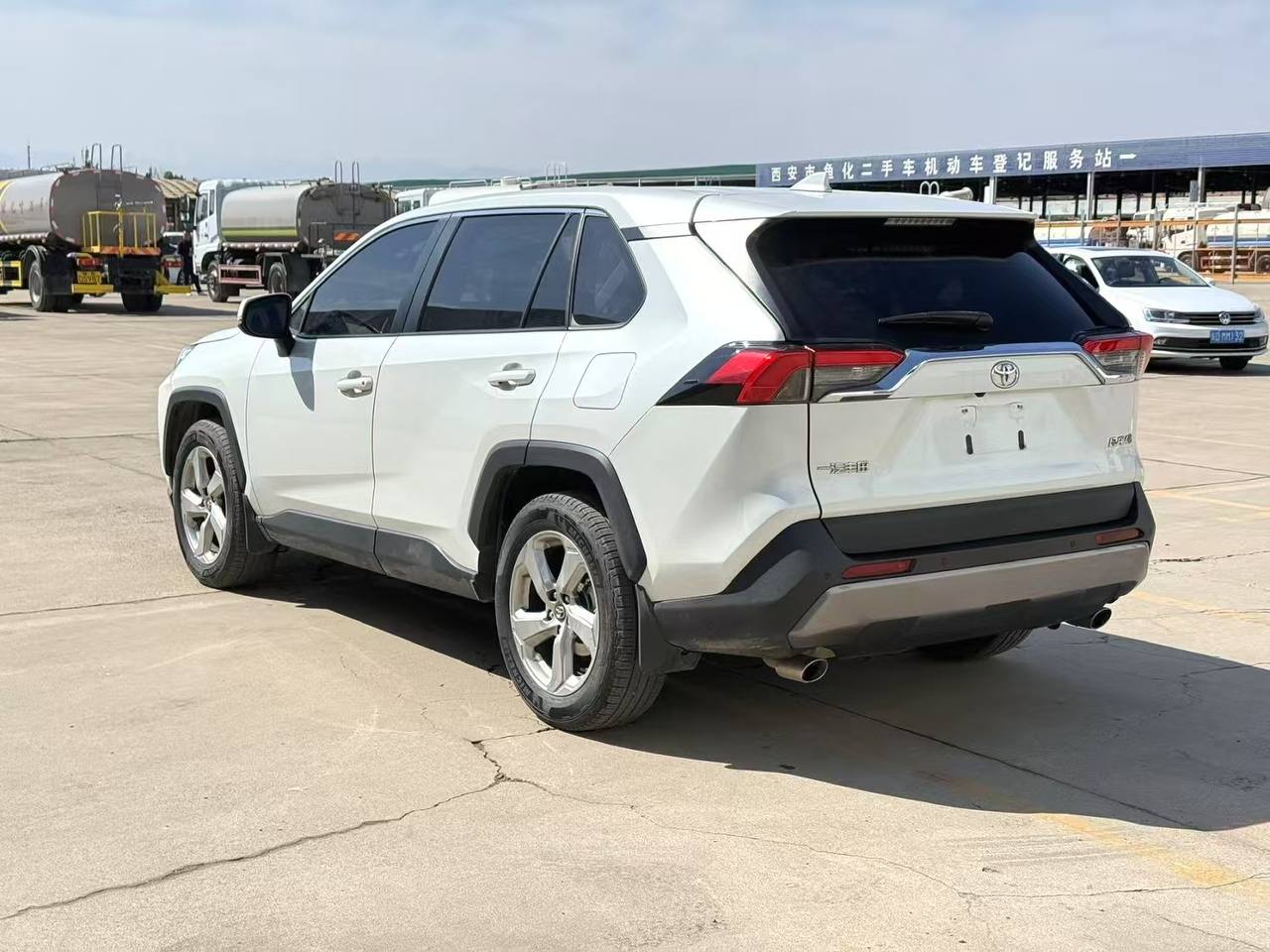 TOYOTA RAV4 2021