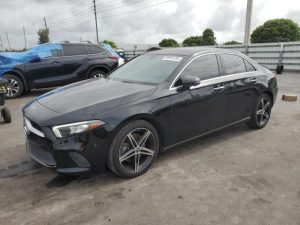 MERCEDES-BENZ A 220 2021