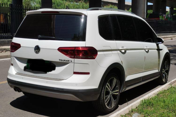 VOLKSWAGEN TOURAN L 280TSI 2018
