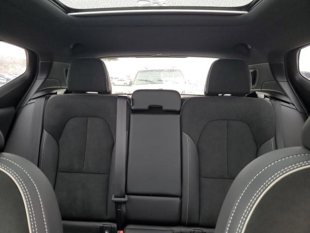VOLVO XC40 T5 R-DESIGN 2022