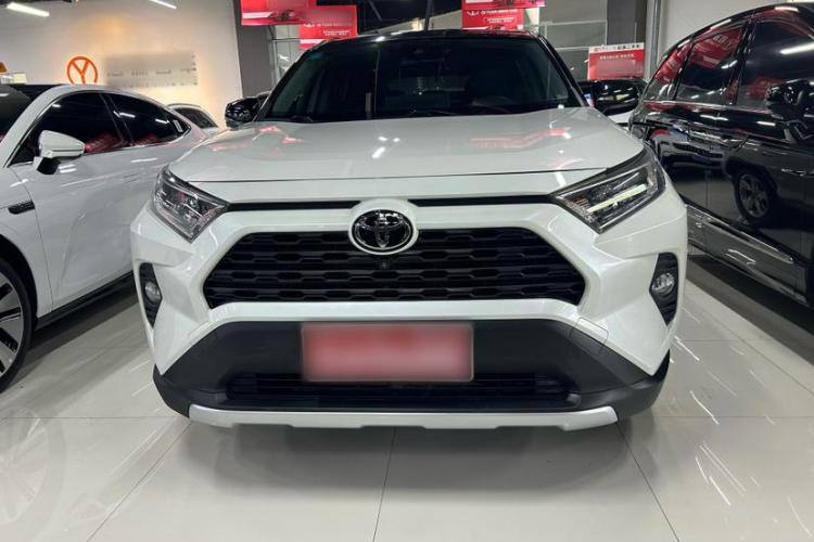 TOYOTA RAV4 2020