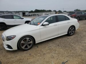 MERCEDES-BENZ E 300 2018