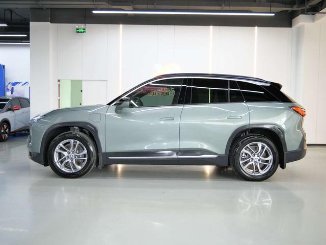 NIO ES6 2020
