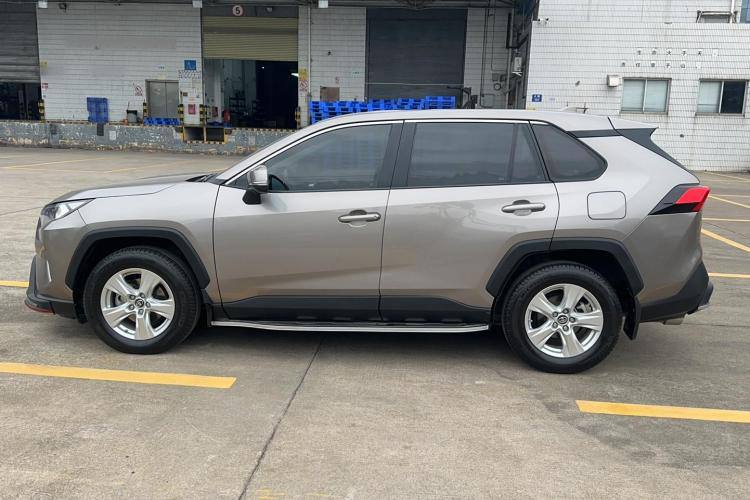TOYOTA RAV4 2020