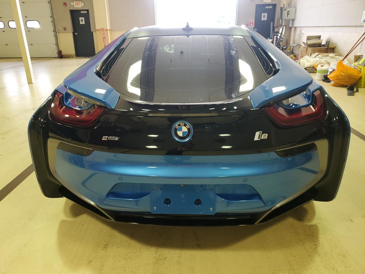 BMW I8 2016