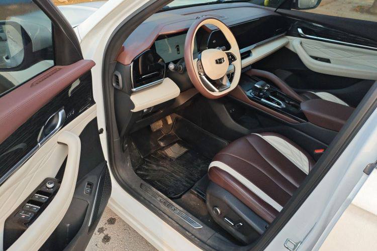 Geely Xingyue L 2021