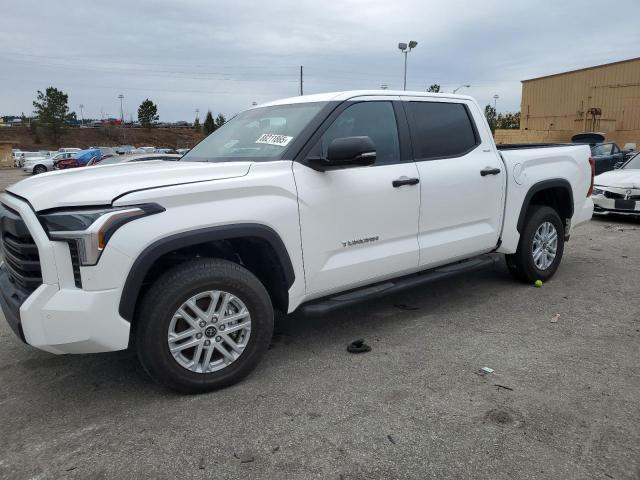 TOYOTA TUNDRA CREWMAX SR 2024