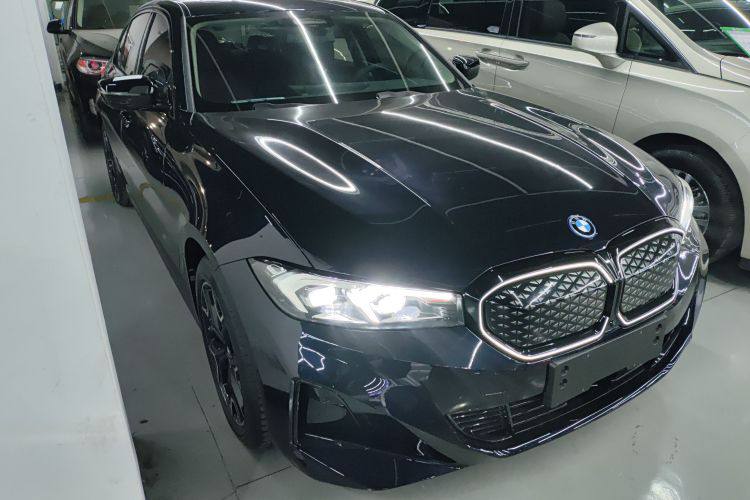 BMW i3 eDrive40L Night Set 2025