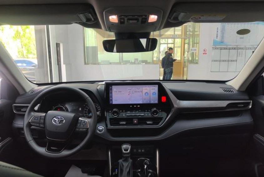 TOYOTA HIGHLANDER HYBRID Knight Edition 2022