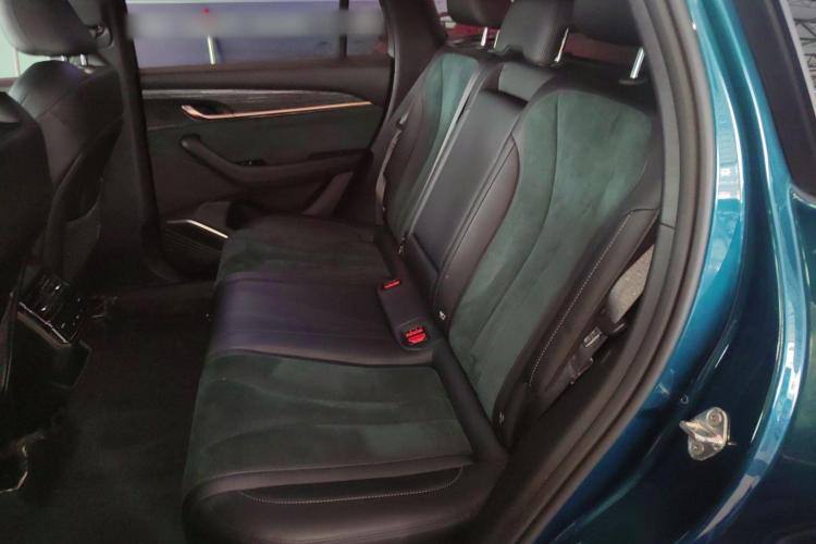 Geely Monjaro 2021