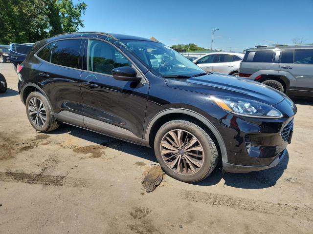 FORD ESCAPE SE 2022