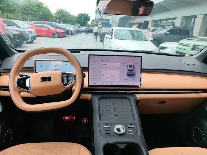 Geely Starship Galaxy 7 EM-i 2025