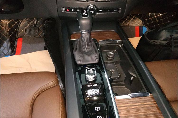 Volvo XC60 2021