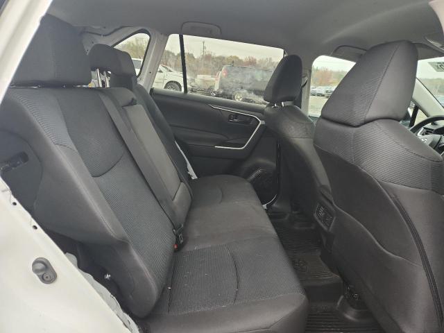 TOYOTA RAV4 LE 2024