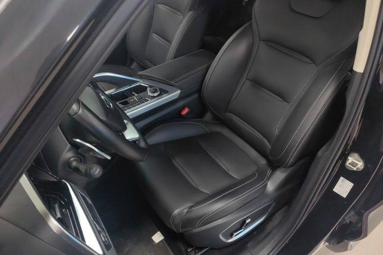 Geely Tugella 2019